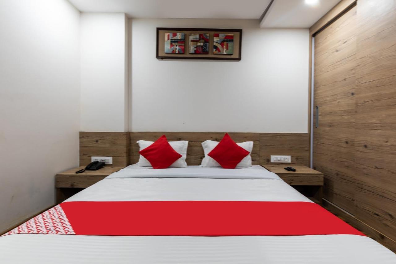 Capital O 47403 Hotel Manjeet Bhopal Exterior photo